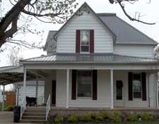 Snap
Lock / Standing Seam Roofing